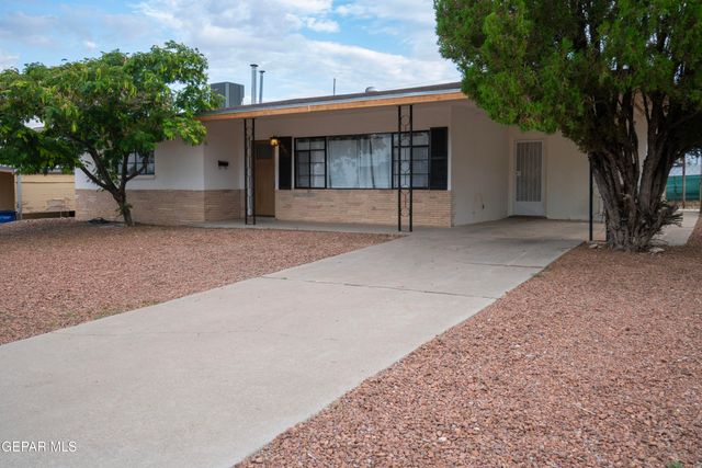 4016 TITANIC, El Paso, TX 79904