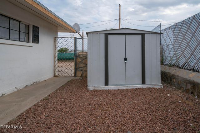 4016 TITANIC, El Paso, TX 79904