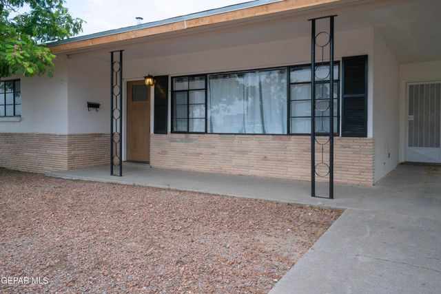 4016 TITANIC, El Paso, TX 79904