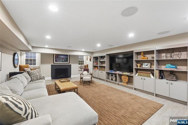 29 Gordon Road, Essex Fells, NJ 07021