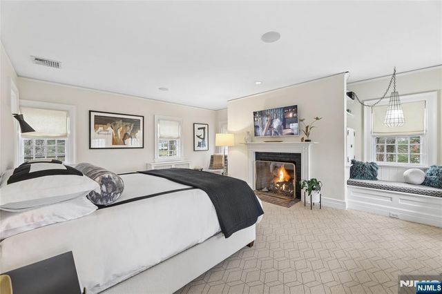 29 Gordon Road, Essex Fells, NJ 07021