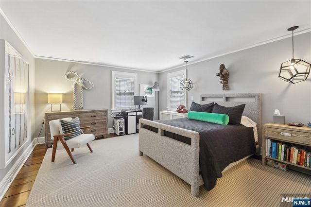29 Gordon Road, Essex Fells, NJ 07021