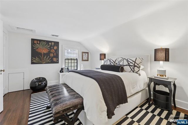 29 Gordon Road, Essex Fells, NJ 07021