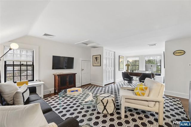 29 Gordon Road, Essex Fells, NJ 07021