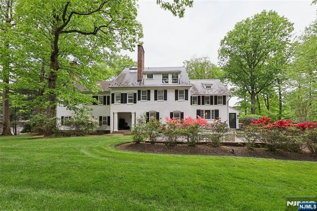 29 Gordon Road, Essex Fells, NJ 07021