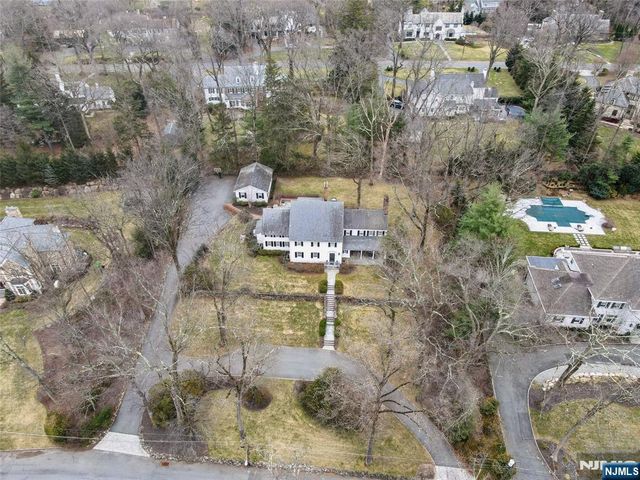 29 Gordon Road, Essex Fells, NJ 07021