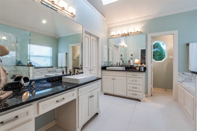 5228 Westshire Lane, Dallas, TX 75287