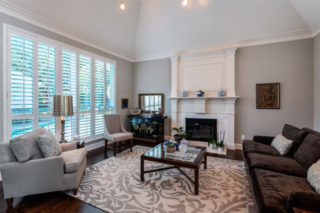 5228 Westshire Lane, Dallas, TX 75287