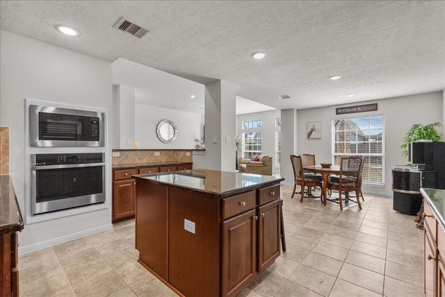 2111 Gilbert Road, Dickinson, TX 77539
