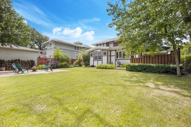 10555 S Seeley Avenue, Chicago, IL 60643