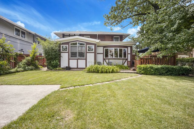 10555 S Seeley Avenue, Chicago, IL 60643