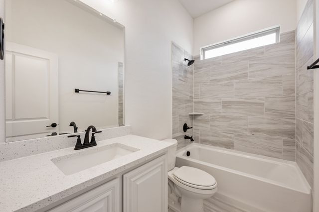 200 Sweetwater Drive, Commerce, TX 75428