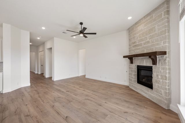 200 Sweetwater Drive, Commerce, TX 75428