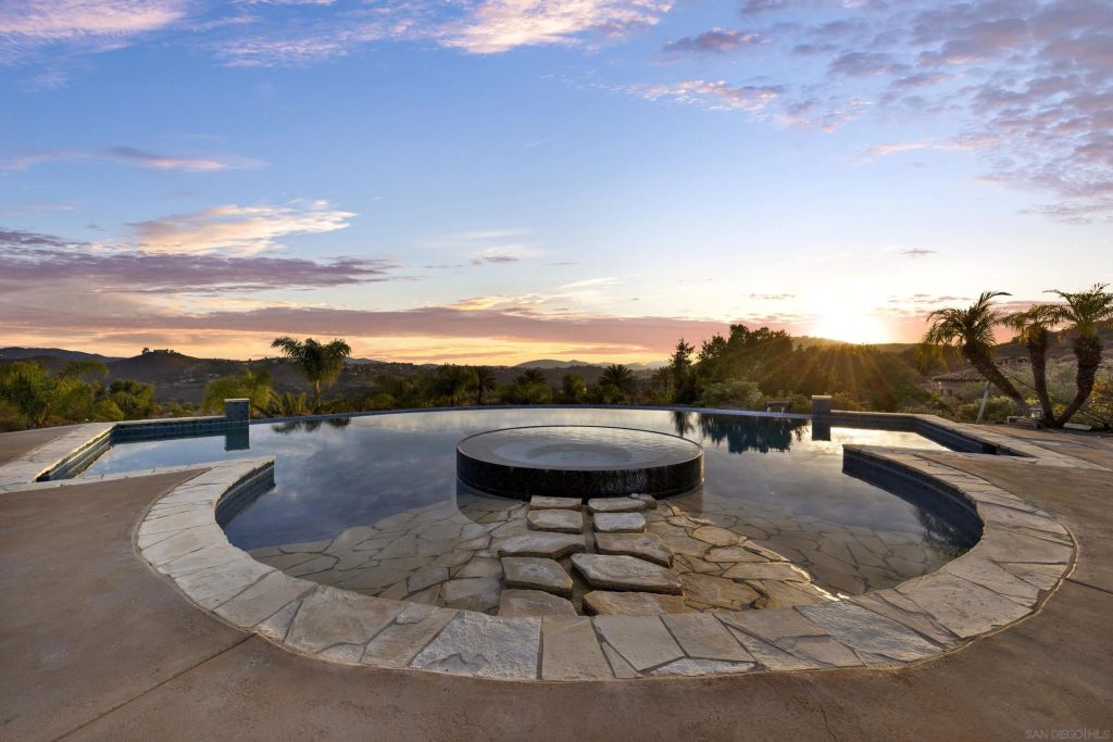 14425 Cheyenne Trl, Poway, CA 92064
