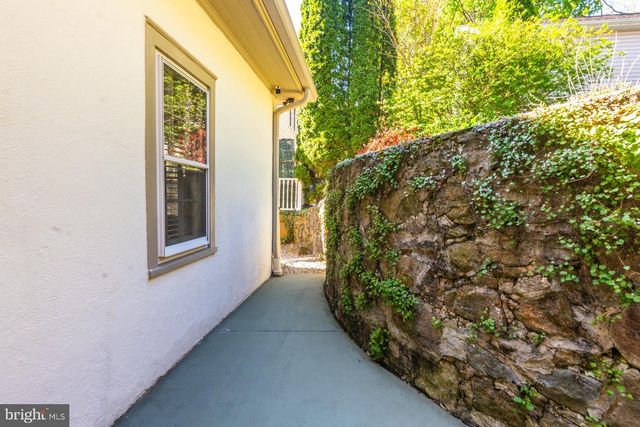 230 FRIEDENSBURG RD, Reading, PA 19606
