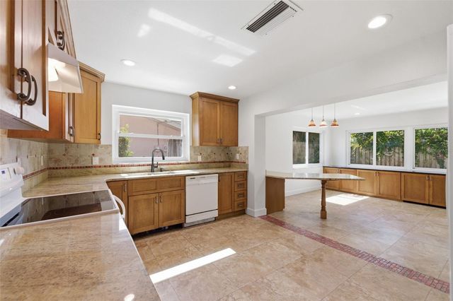 1344 62ND PLACE S, St Petersburg, FL 33705