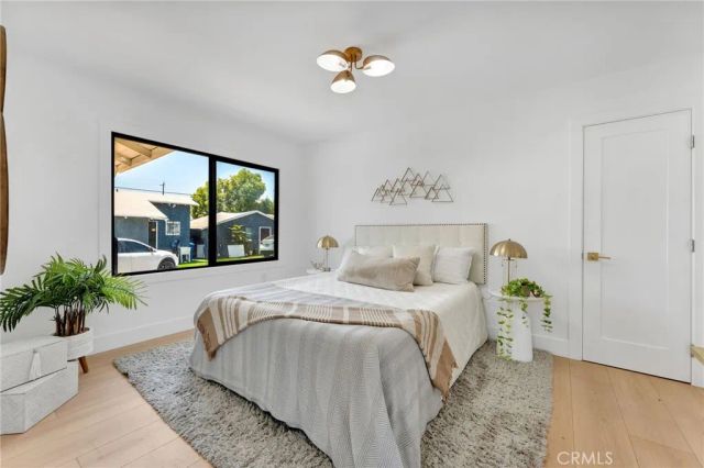 1325 Talmadge Street, Los Angeles, CA 90027