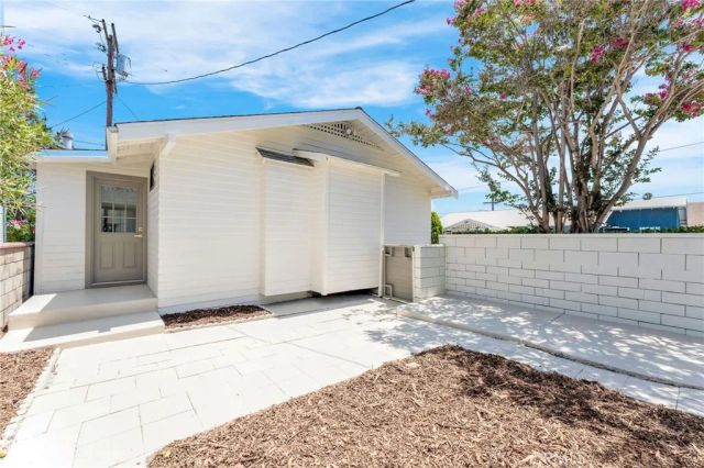 1325 Talmadge Street, Los Angeles, CA 90027