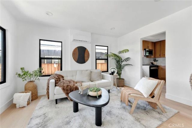 1325 Talmadge Street, Los Angeles, CA 90027