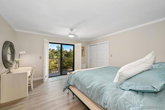 26138 Jesmond Dene Rd, Escondido, CA 92026