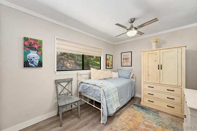 26138 Jesmond Dene Rd, Escondido, CA 92026