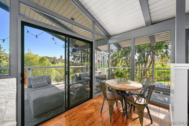 26138 Jesmond Dene Rd, Escondido, CA 92026