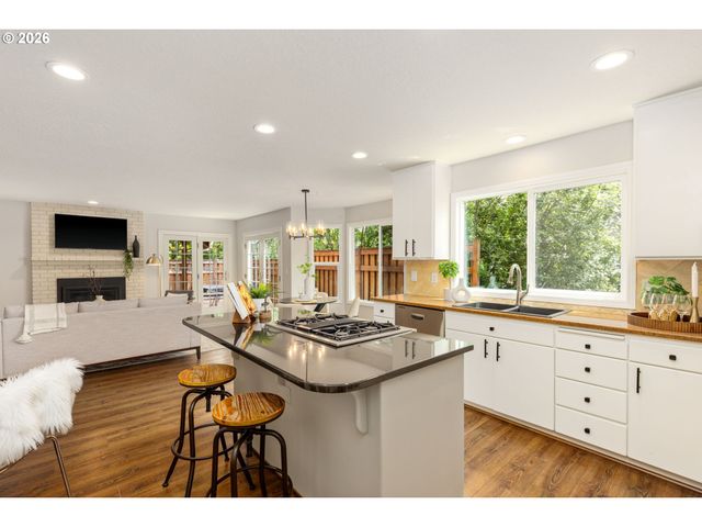 16016 Sw WESTMINSTER Dr, Portland, OR 97224