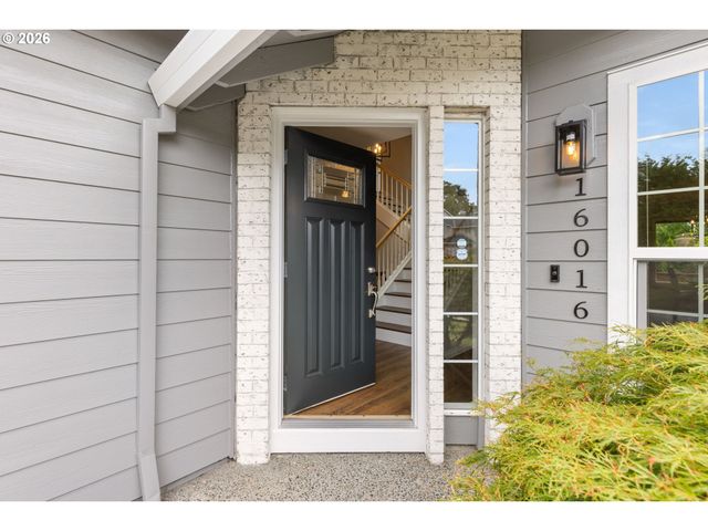 16016 Sw WESTMINSTER Dr, Portland, OR 97224