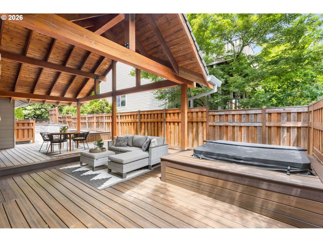 16016 Sw WESTMINSTER Dr, Portland, OR 97224