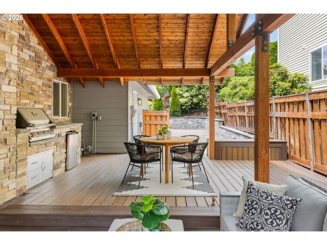 16016 Sw WESTMINSTER Dr, Portland, OR 97224