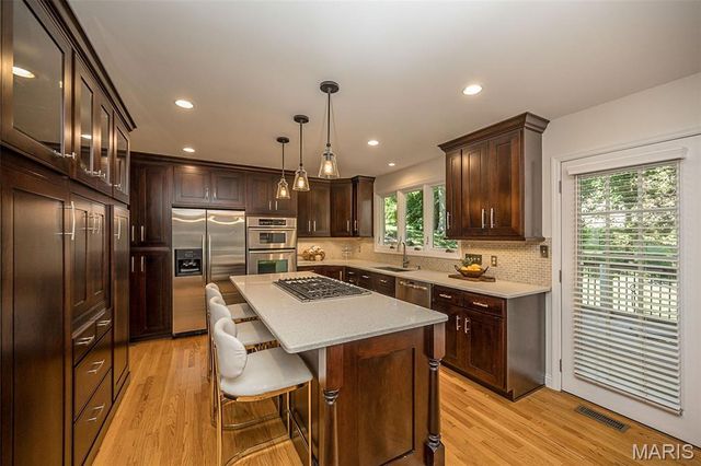 173 Hickory Tree Court, Ballwin, MO 63011