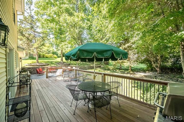 173 Hickory Tree Court, Ballwin, MO 63011