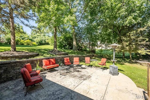 173 Hickory Tree Court, Ballwin, MO 63011