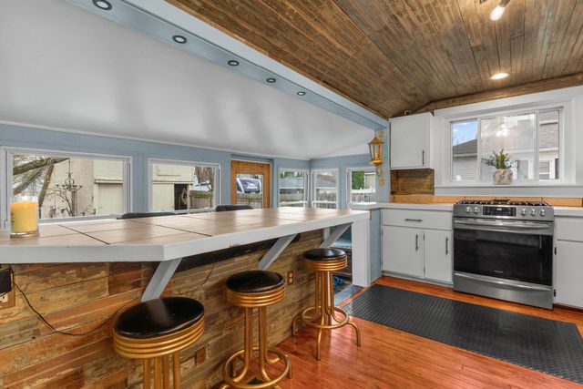 79 Budlong Street, Hillsdale, MI 49242