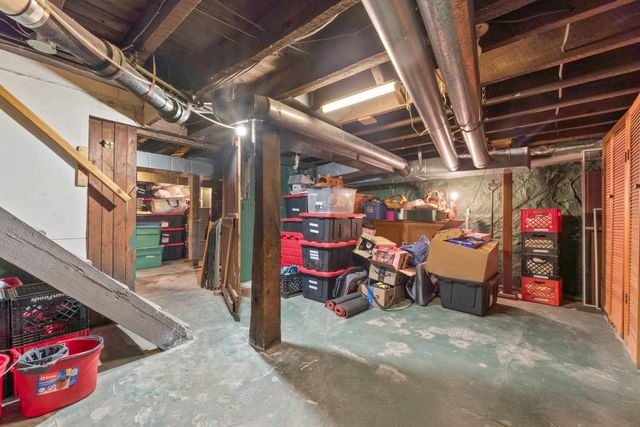 79 Budlong Street, Hillsdale, MI 49242