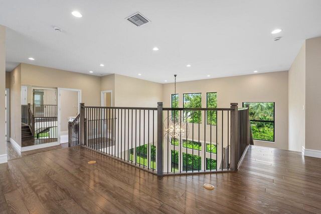 17185 Ludovica Lane, Boca Raton, FL 33496