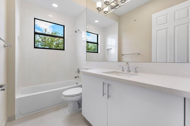 17185 Ludovica Lane, Boca Raton, FL 33496