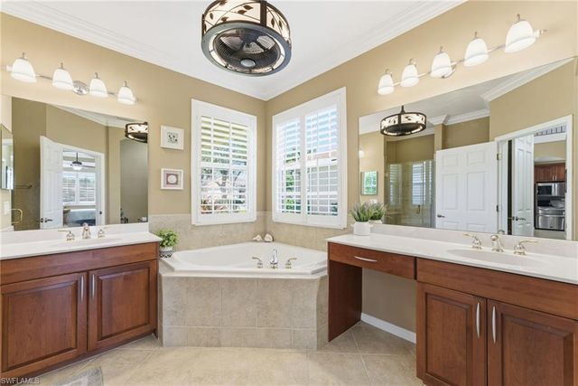 3791 Lakeview Isle CT, Fort Myers, FL 33905