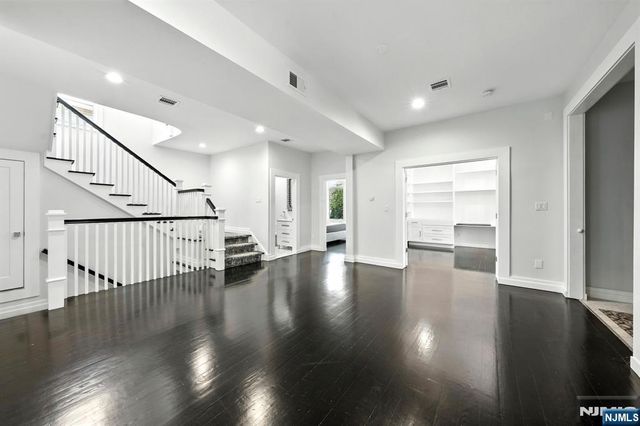 108 Lafayette Ave, Passaic, NJ 07055