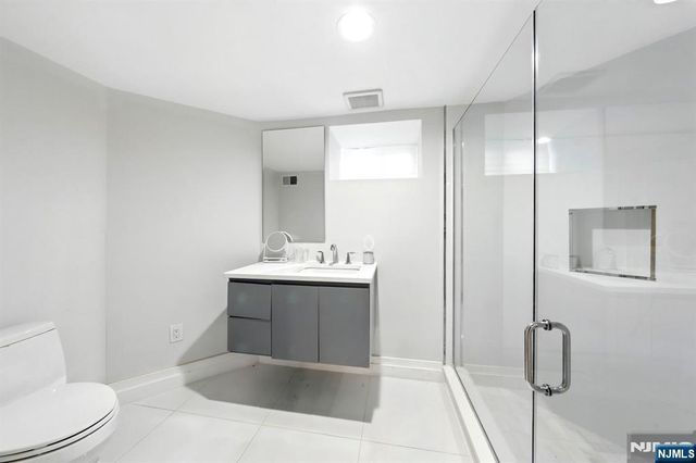 108 Lafayette Ave, Passaic, NJ 07055