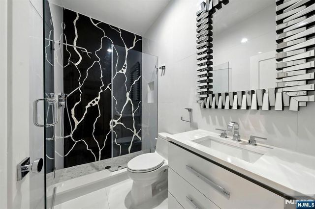 108 Lafayette Ave, Passaic, NJ 07055