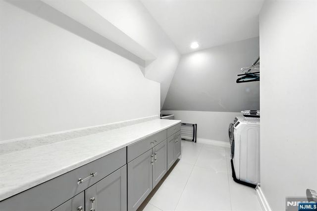 108 Lafayette Ave, Passaic, NJ 07055