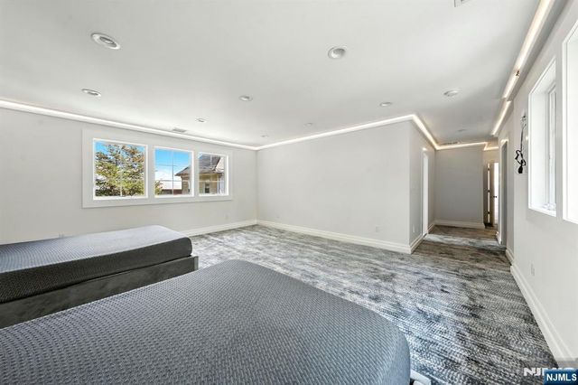 108 Lafayette Ave, Passaic, NJ 07055