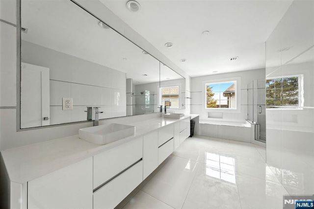 108 Lafayette Ave, Passaic, NJ 07055