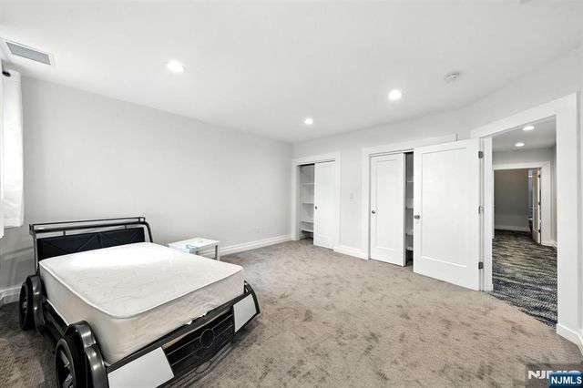 108 Lafayette Ave, Passaic, NJ 07055