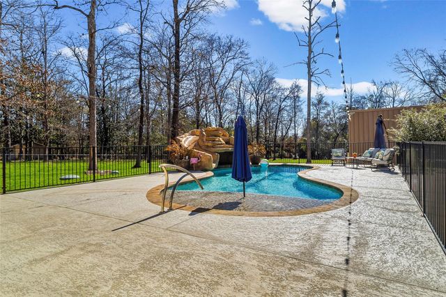 431 Ridgewood Drive, Shepherd, TX 77371