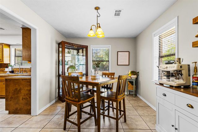 431 Ridgewood Drive, Shepherd, TX 77371