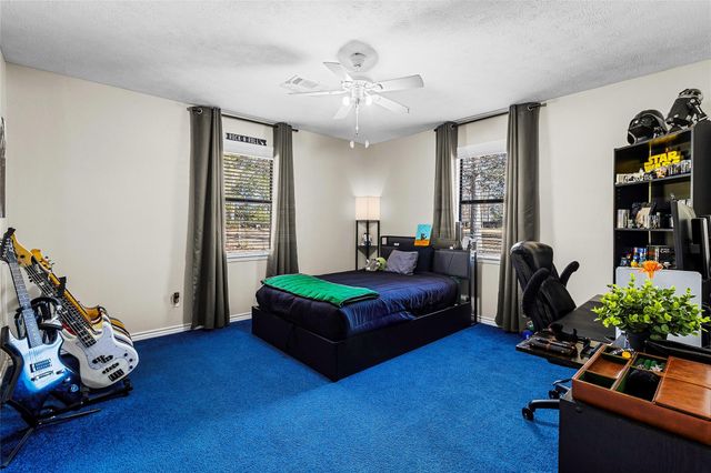 431 Ridgewood Drive, Shepherd, TX 77371