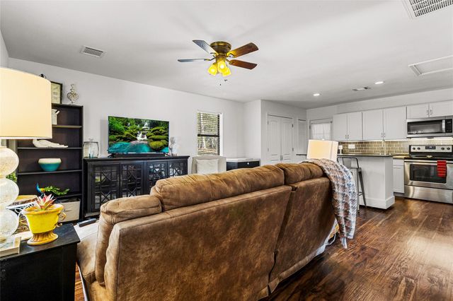 431 Ridgewood Drive, Shepherd, TX 77371