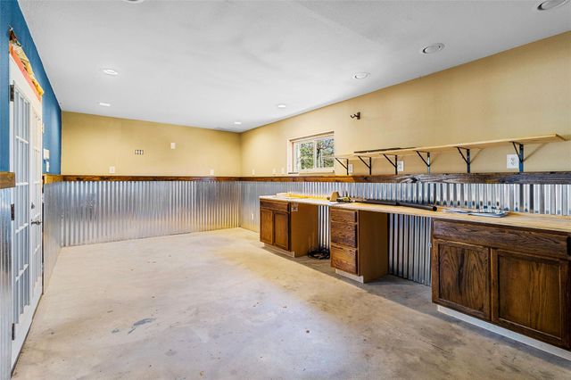 431 Ridgewood Drive, Shepherd, TX 77371